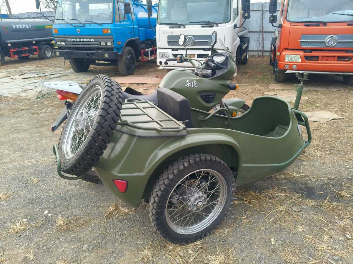 嘉陵600偏三輪摩托車 邊三輪 鐵公雞圖片