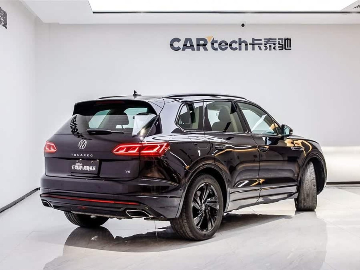 大眾 途銳  2023款 3.0TSI 銳享版 曜黑運(yùn)動套裝圖片
