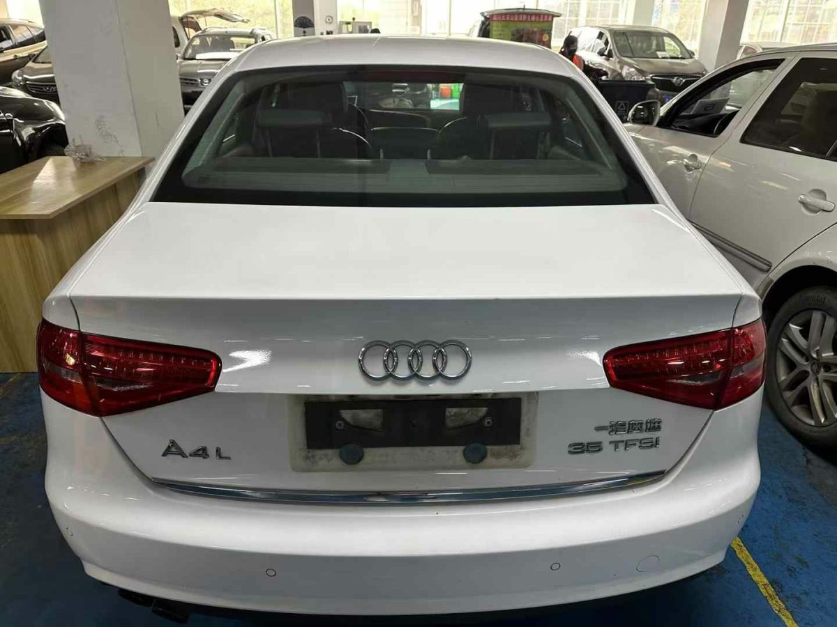 奧迪 奧迪A4L  2015款 A4L 1.8TFSI 30TFSI 舒適型圖片