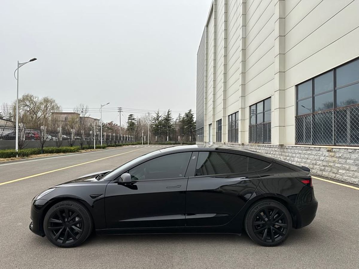 特斯拉 Model Y  2022款 改款 后輪驅(qū)動(dòng)版圖片