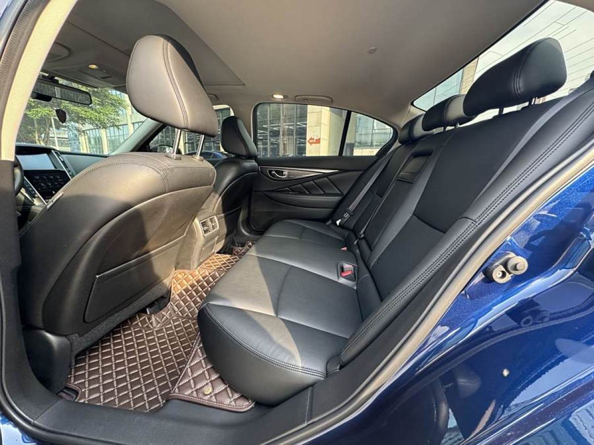 英菲尼迪 Q50L  2021款 2.0T 舒適版圖片