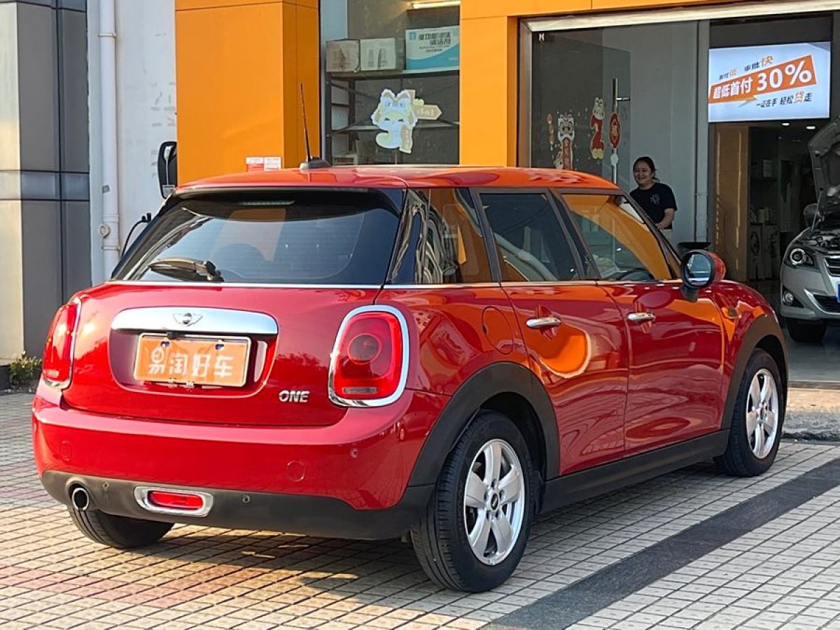 MINI MINI  2015款 1.2T ONE 五門版圖片