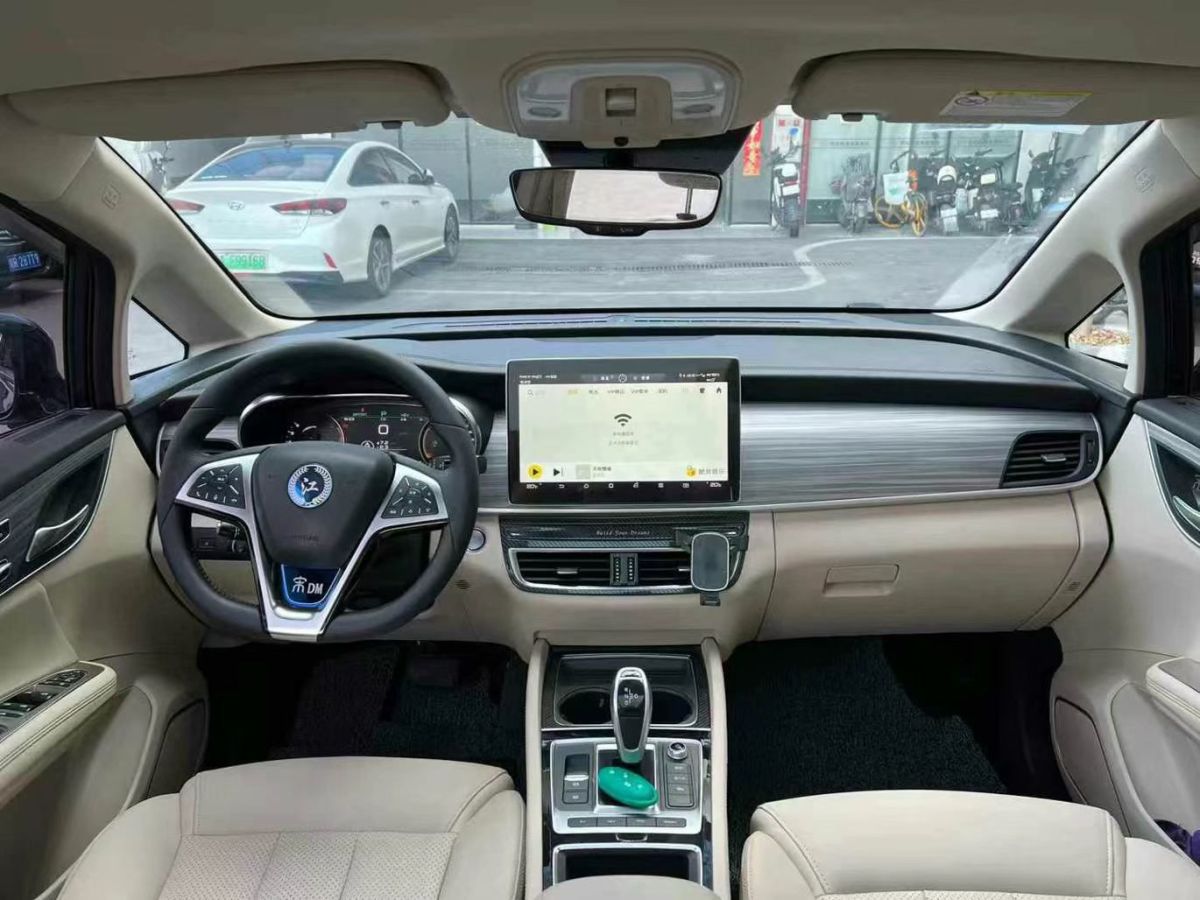 比亞迪 宋MAX新能源  2019款  DM 1.5T 智聯(lián)致享型 6座 國VI圖片