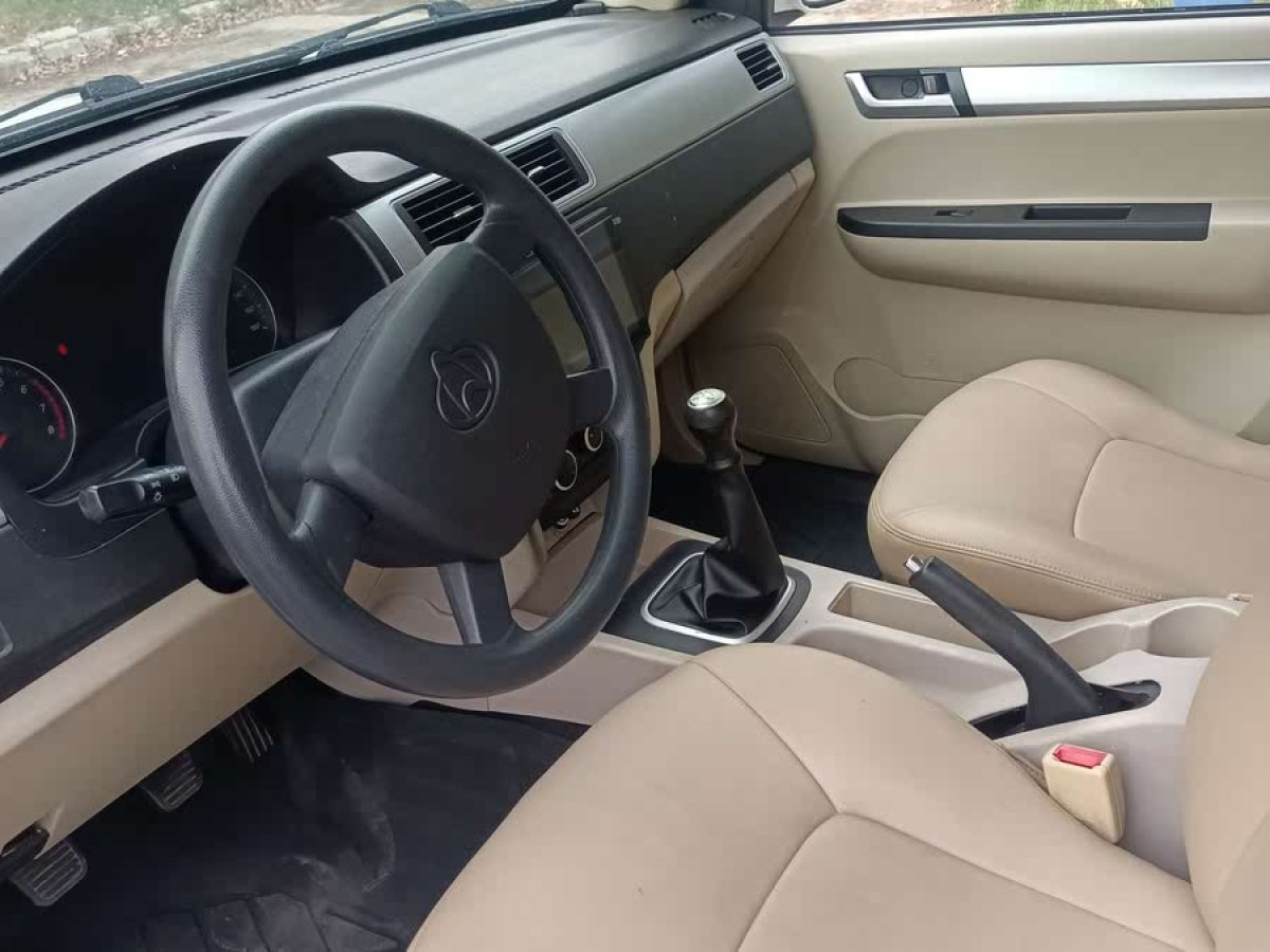 長安輕型車 神騏F30  2016款 1.5L標(biāo)準(zhǔn)型長軸DAM15L圖片