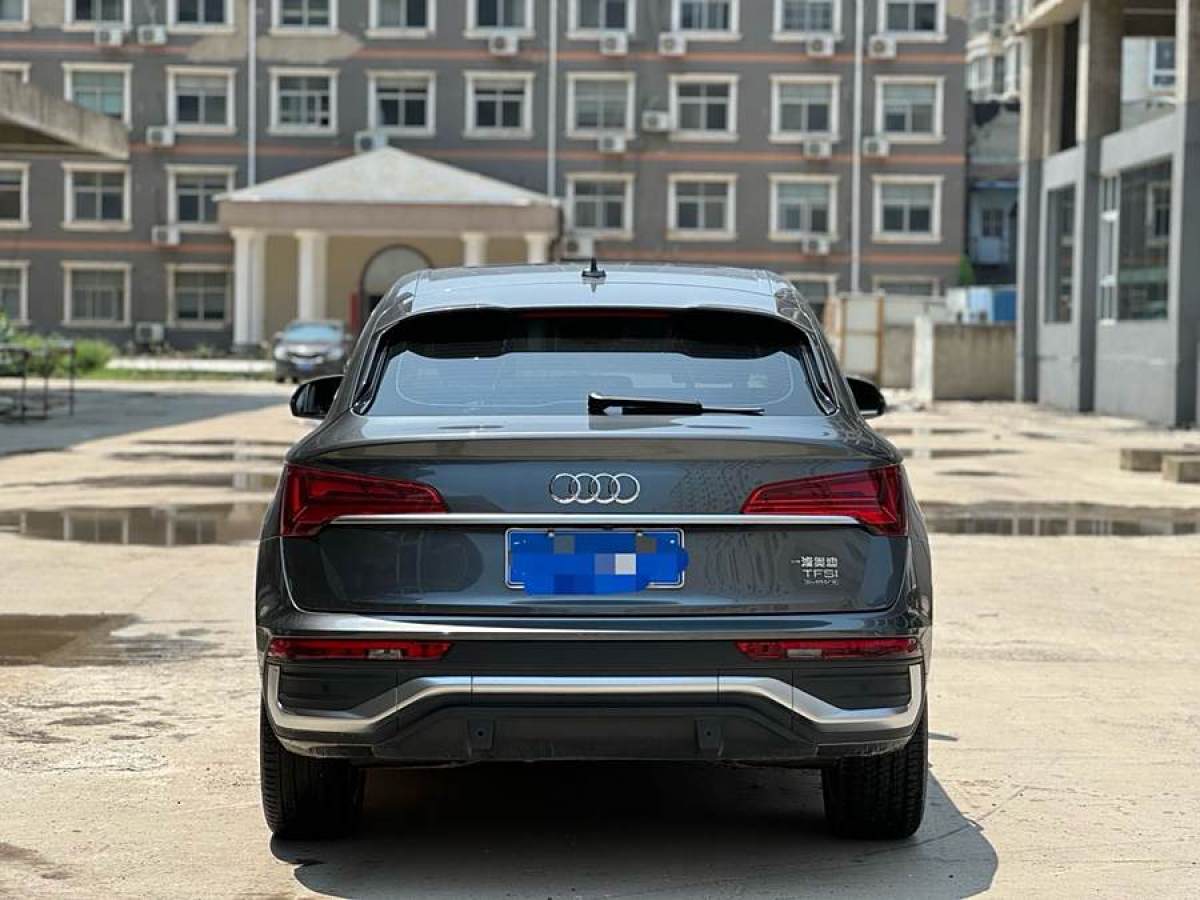 奧迪 奧迪Q5L Sportback  2022款 改款 40 TFSI RS套件燃速型圖片