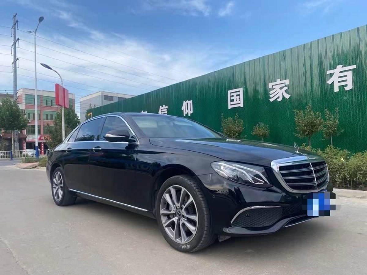奔馳 奔馳E級  2018款 改款 E 300 L 豪華型圖片