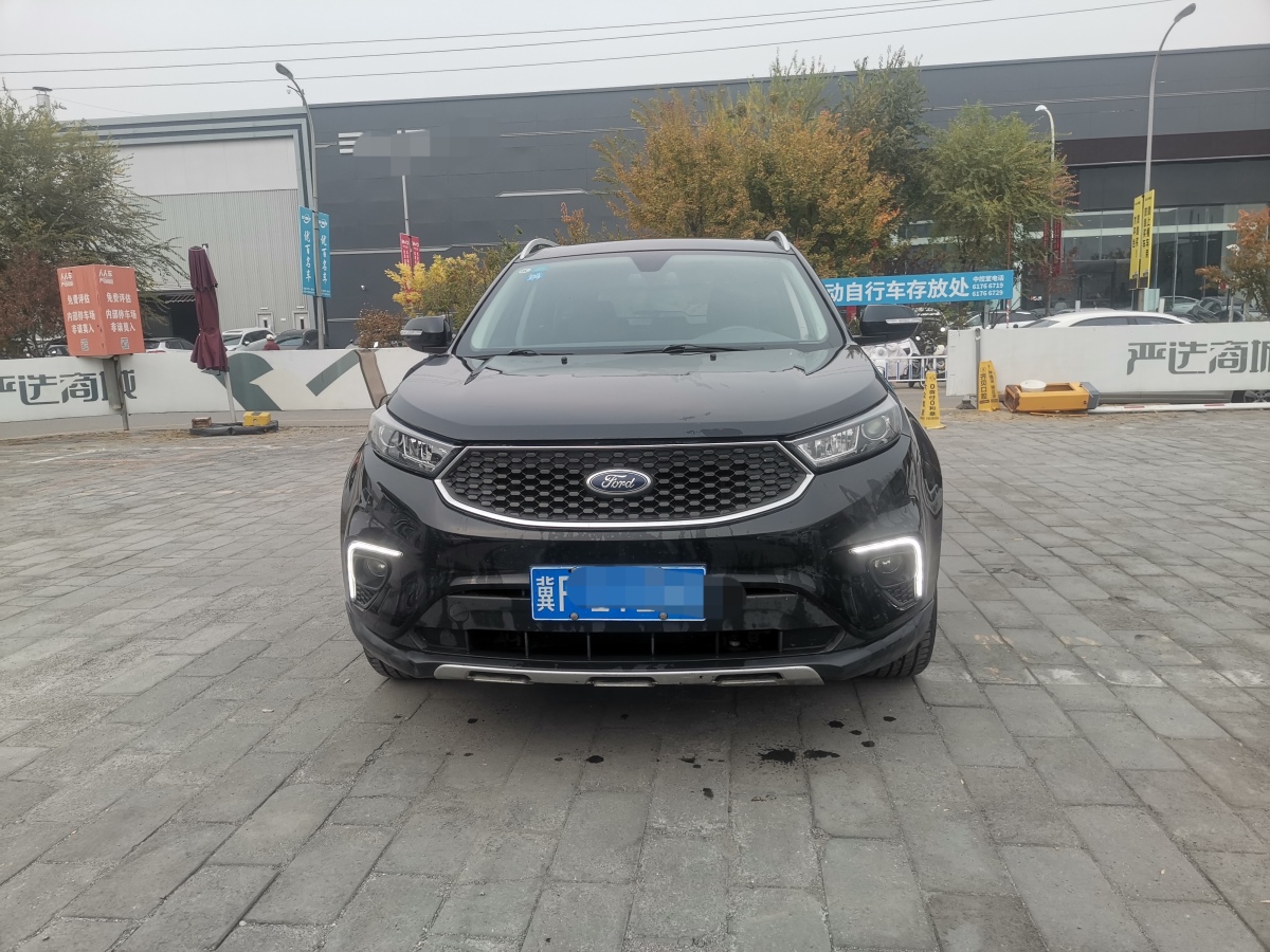 2019年5月福特 領(lǐng)界  2019款 EcoBoost 145 CVT鉑領(lǐng)型