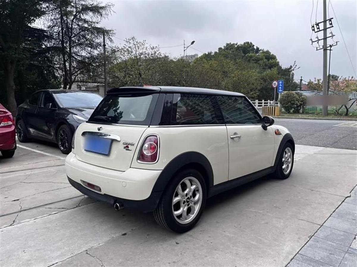 MINI COUNTRYMAN  2011款 1.6L COOPER Fun圖片