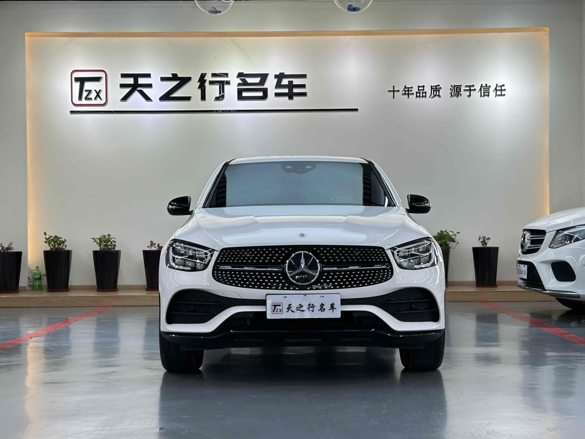 2023年2月奔馳 奔馳GLC  2022款 改款 GLC 260 4MATIC 轎跑SUV