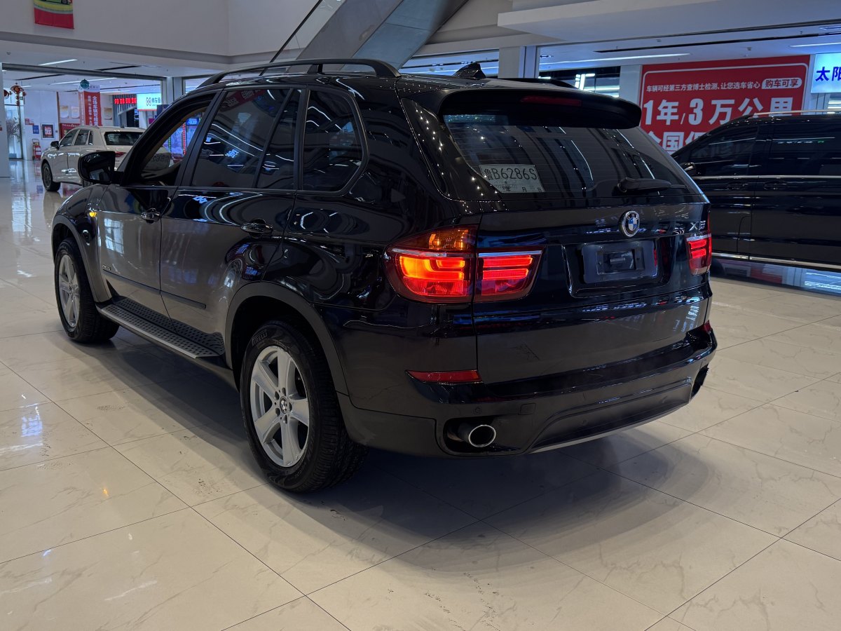 寶馬 寶馬X5  2011款 xDrive35i 領(lǐng)先型圖片