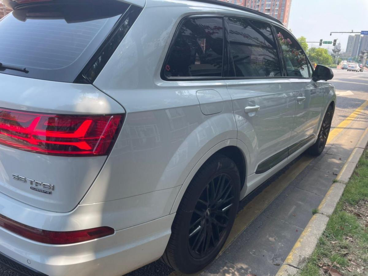 奧迪 奧迪Q7  2016款 45 TFSI S line運(yùn)動型圖片