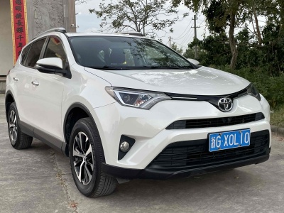 2018年4月 豐田 RAV4 榮放 2.0L CVT兩驅(qū)風(fēng)尚版圖片