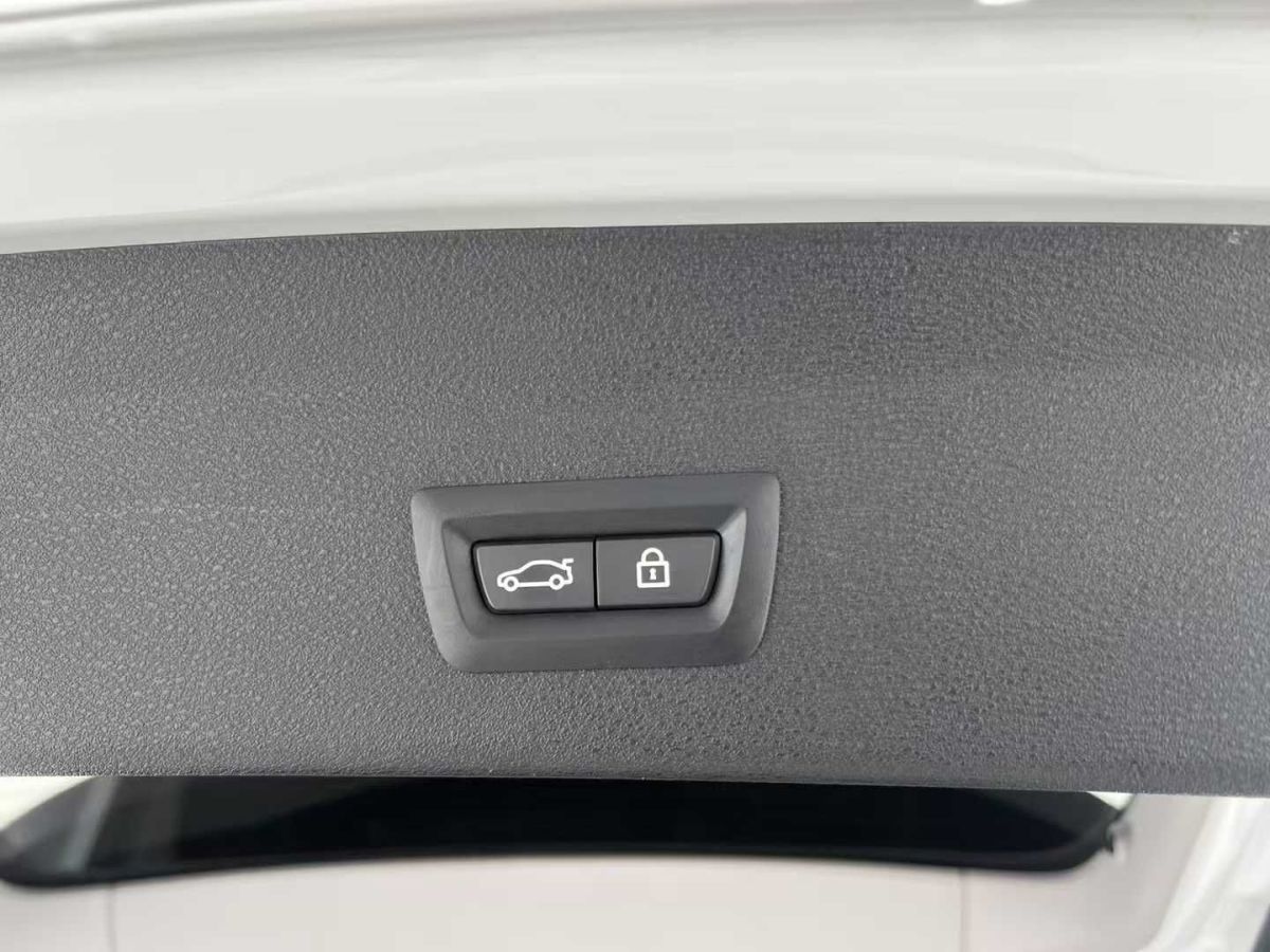 寶馬 寶馬X1  2021款 sDrive25Li 領(lǐng)先型圖片
