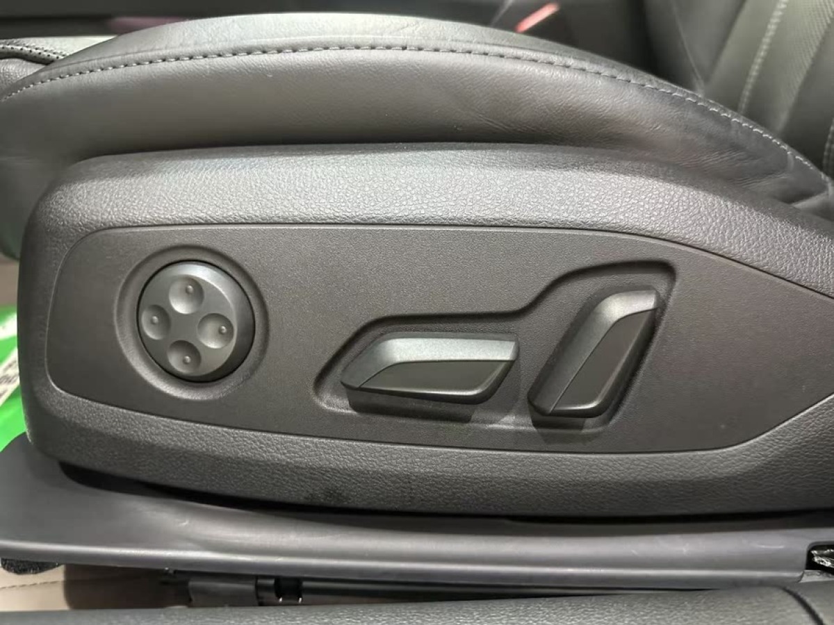 奧迪 奧迪A4L  2020款 40 TFSI 時尚動感型圖片