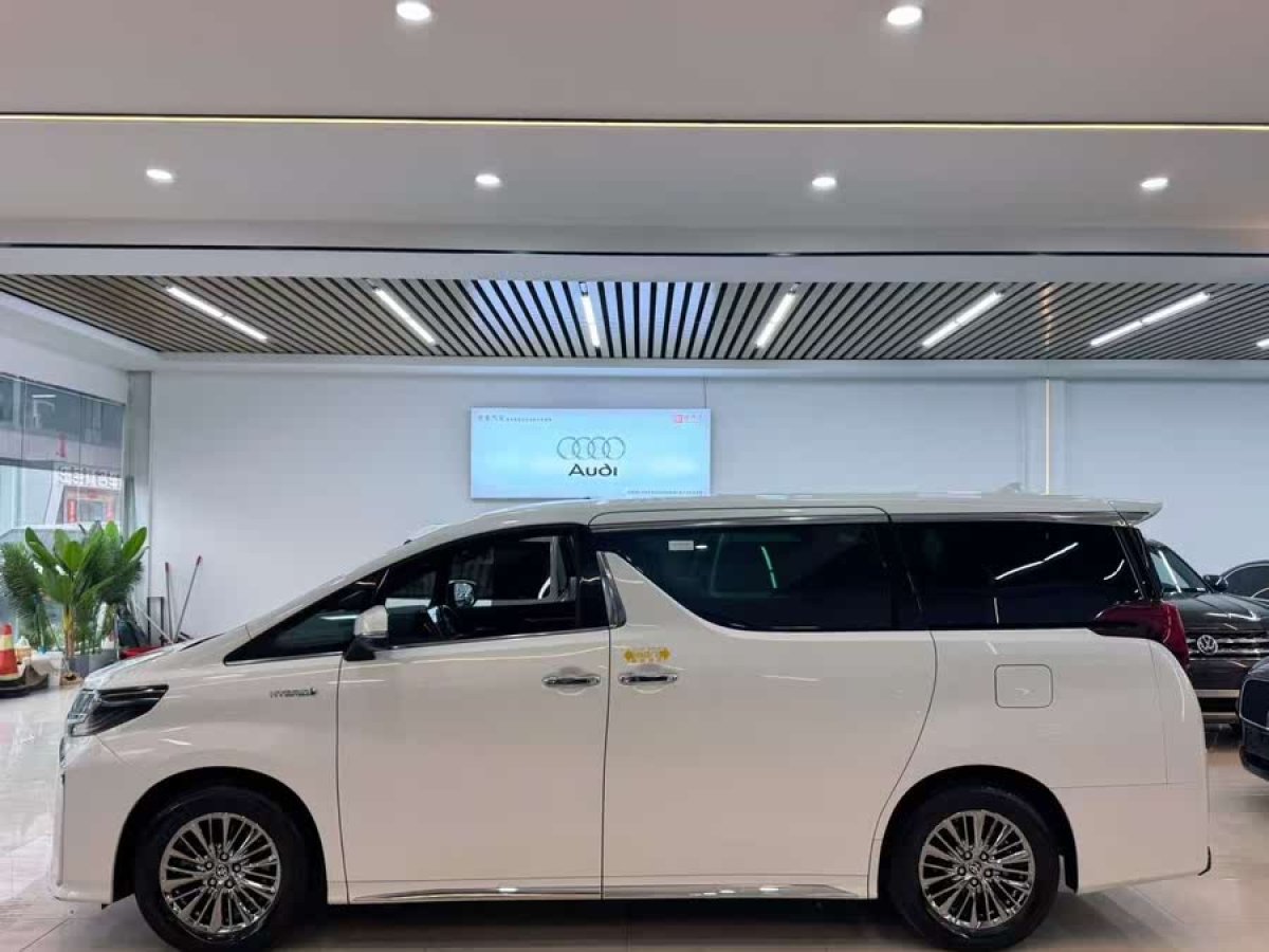 豐田 埃爾法  2021款 雙擎 2.5L 臻享版圖片
