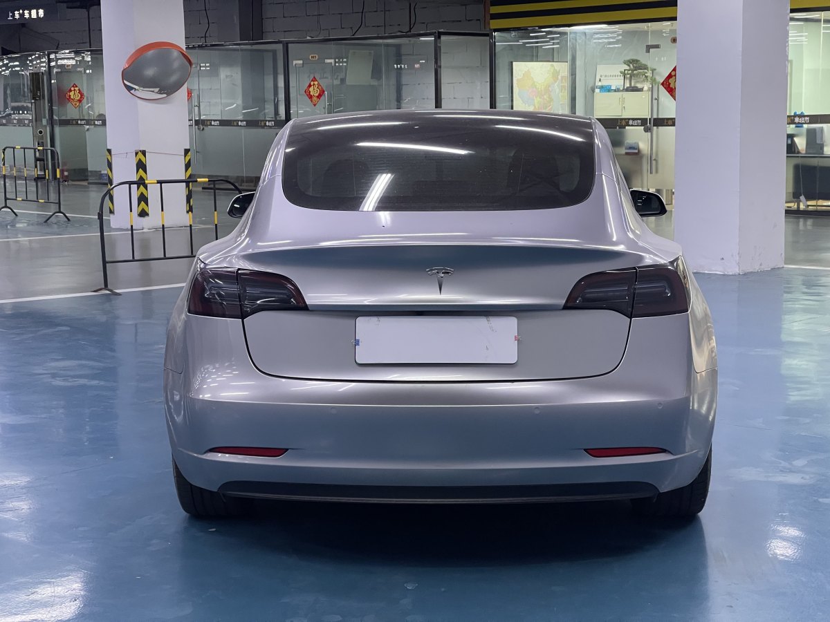 特斯拉 Model 3  2019款 標準續(xù)航后驅升級版圖片