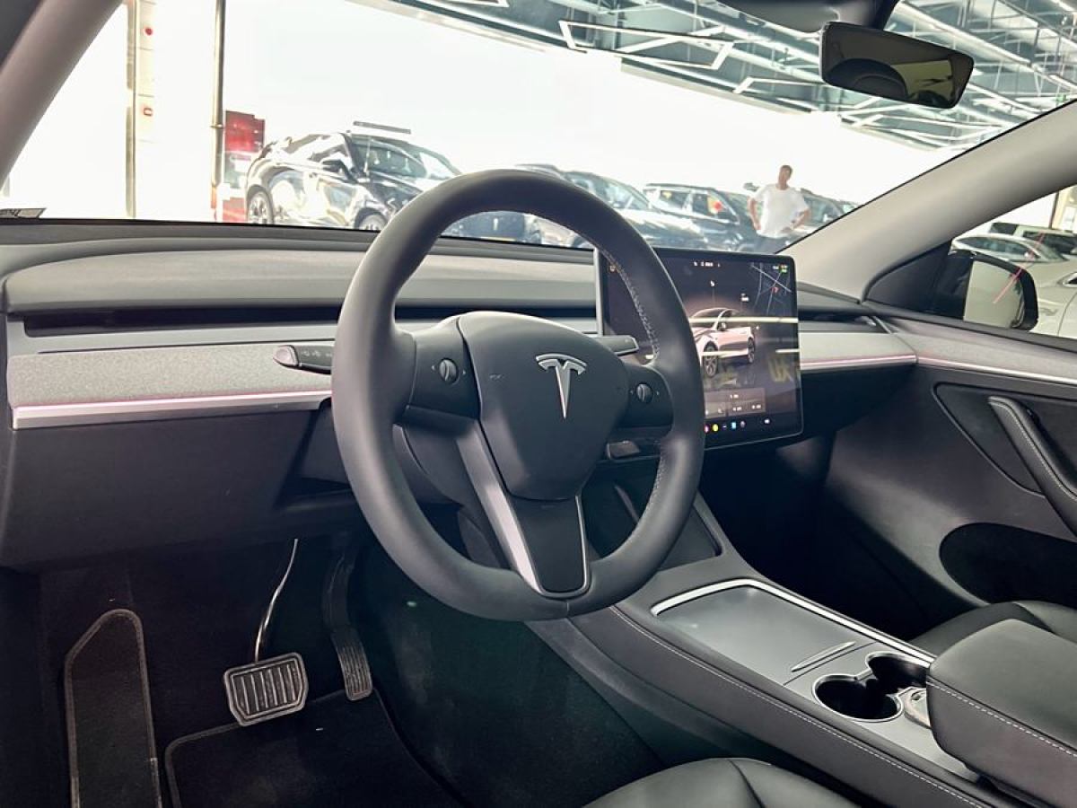 特斯拉 Model Y  2023款 煥新版 后輪驅(qū)動圖片