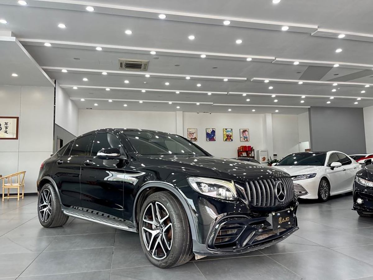 奔馳 奔馳GLC轎跑 AMG  2018款 AMG GLC 63 4MATIC+ 轎跑SUV圖片