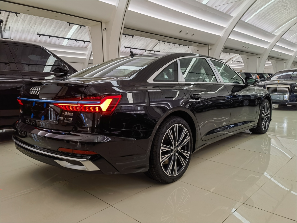 奧迪 奧迪A6L  2024款 45 TFSI quattro 臻選動感型圖片