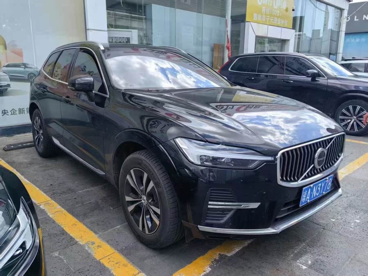 沃爾沃 XC60  2022款 B5 四驅(qū)智逸豪華版圖片