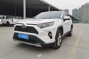 RAV4 豐田 榮放 2.0L CVT兩驅(qū)風(fēng)尚版