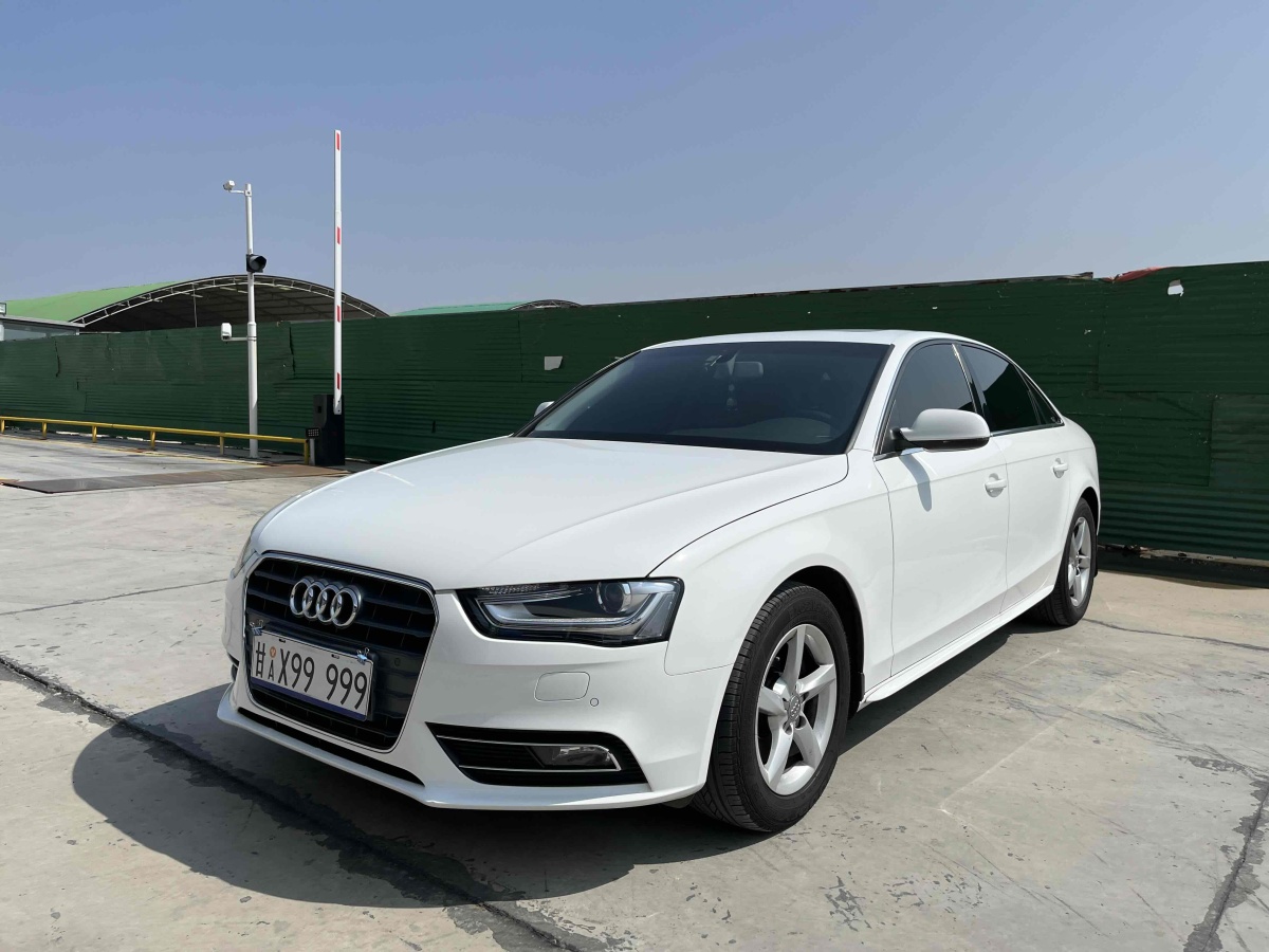 奥迪 奥迪A4L  2015款 35 TFSI 自动标准型图片