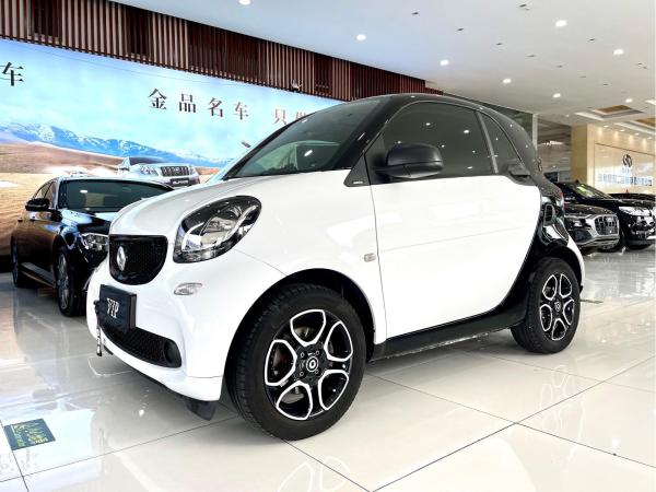 smart fortwo  2019款 0.9T 66千瓦硬顶动擎版 国VI