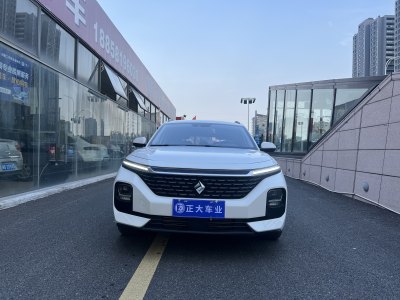 2021年8月 宝骏 新宝骏RC-5 RC-5W 1.5T CVT智耀旗舰型图片