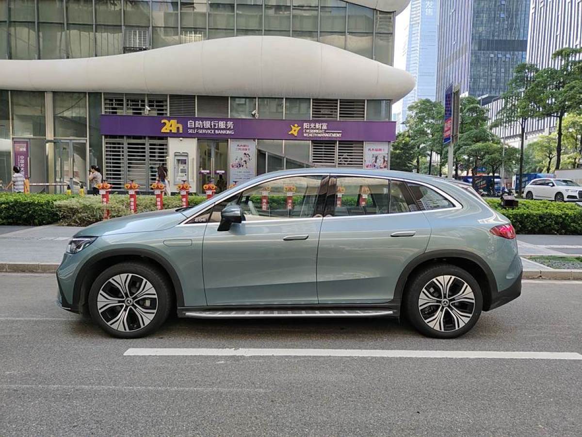 2024年5月奔馳 奔馳EQE SUV  2024款 350 4MATIC 豪華版