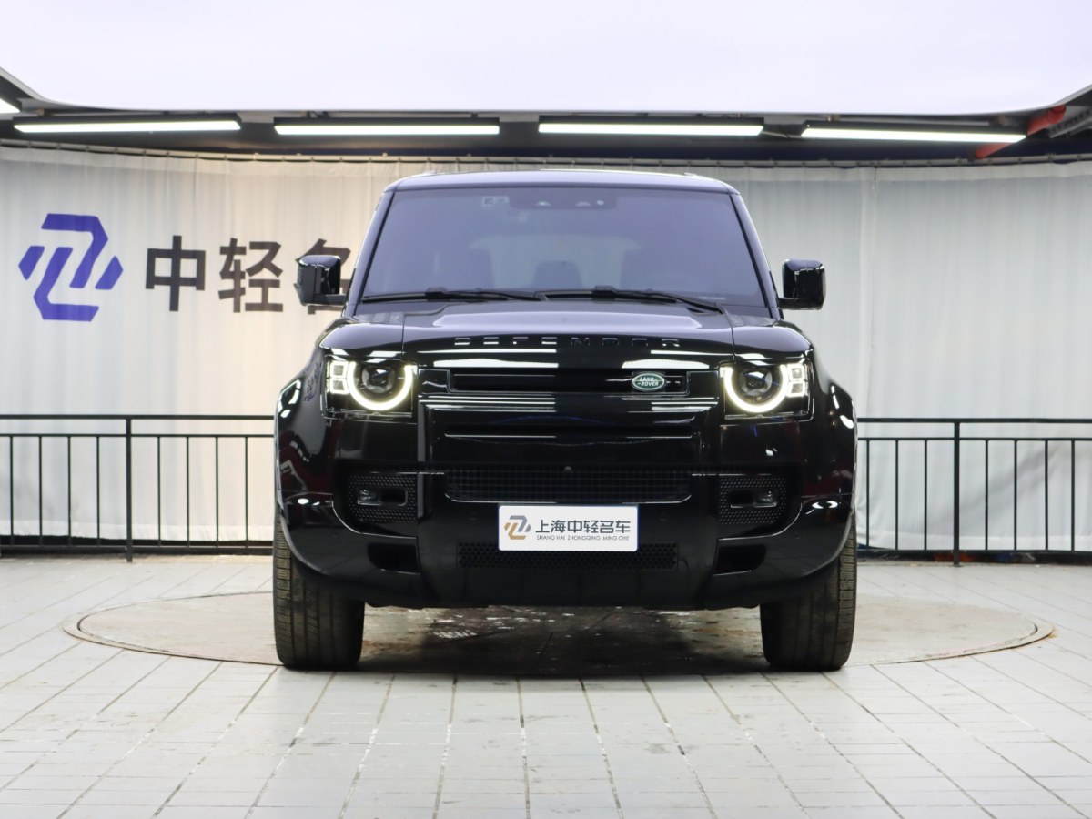 路虎 衛(wèi)士  2022款 110 V8 007典藏版圖片