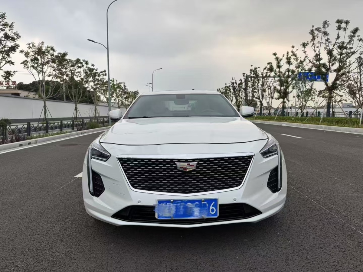 凱迪拉克 CT6  2019款 28T 豪華型圖片