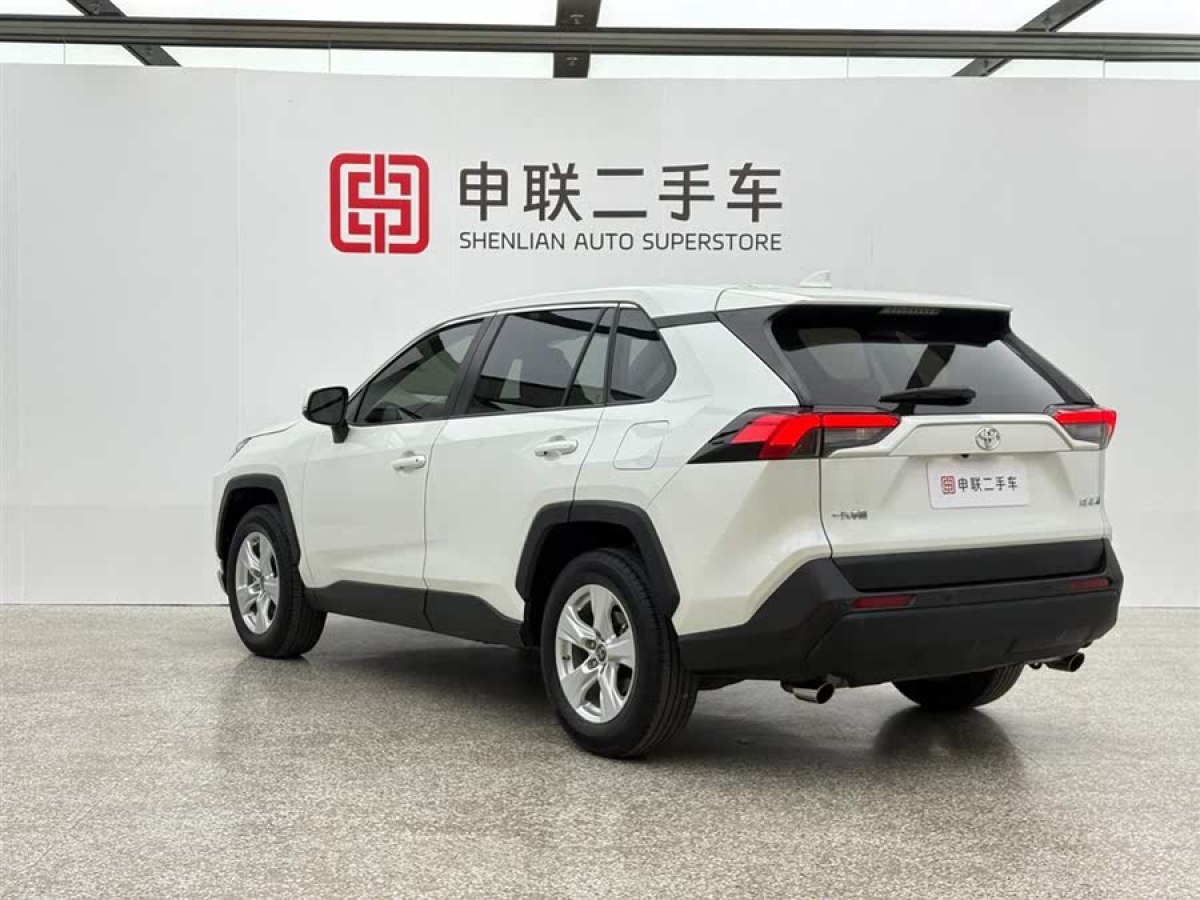 豐田 RAV4榮放  2021款 2.0L CVT兩驅(qū)都市版圖片