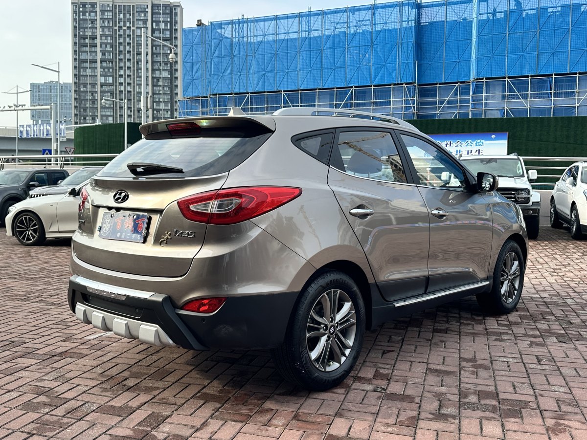 2016年6月現(xiàn)代 ix35  2015款 2.0L 自動兩驅智能型 國V