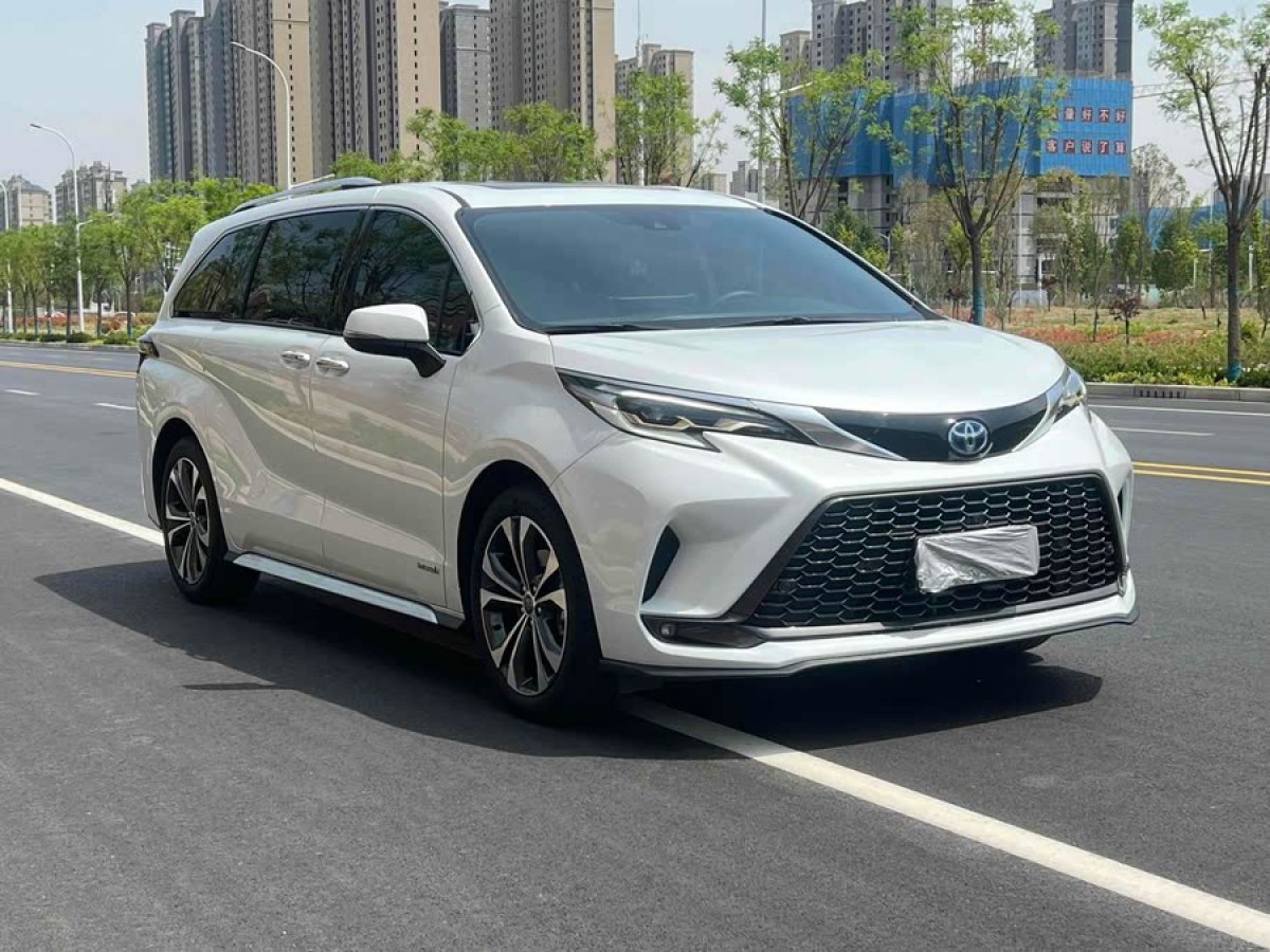 豐田 格瑞維亞  2023款 2.5L混動(dòng) 尊貴PLUS版圖片