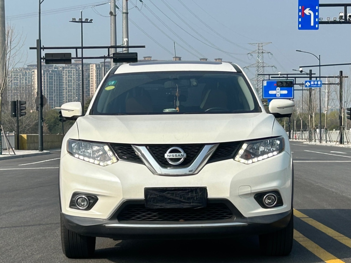 日產(chǎn) 奇駿  2015款 2.0L CVT舒適MAX版 2WD圖片