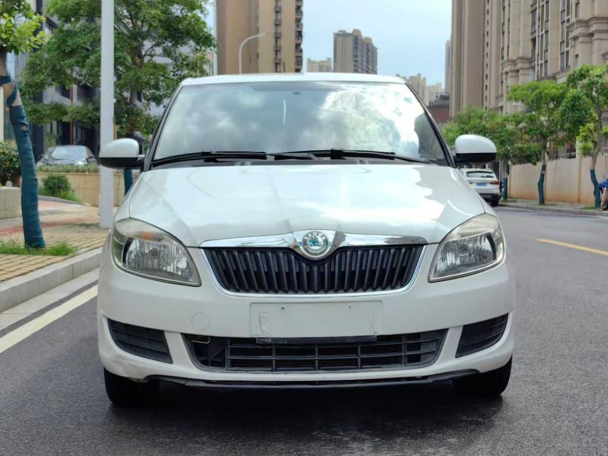 斯柯達(dá) 晶銳  2012款 1.6L 自動(dòng)Sport版圖片