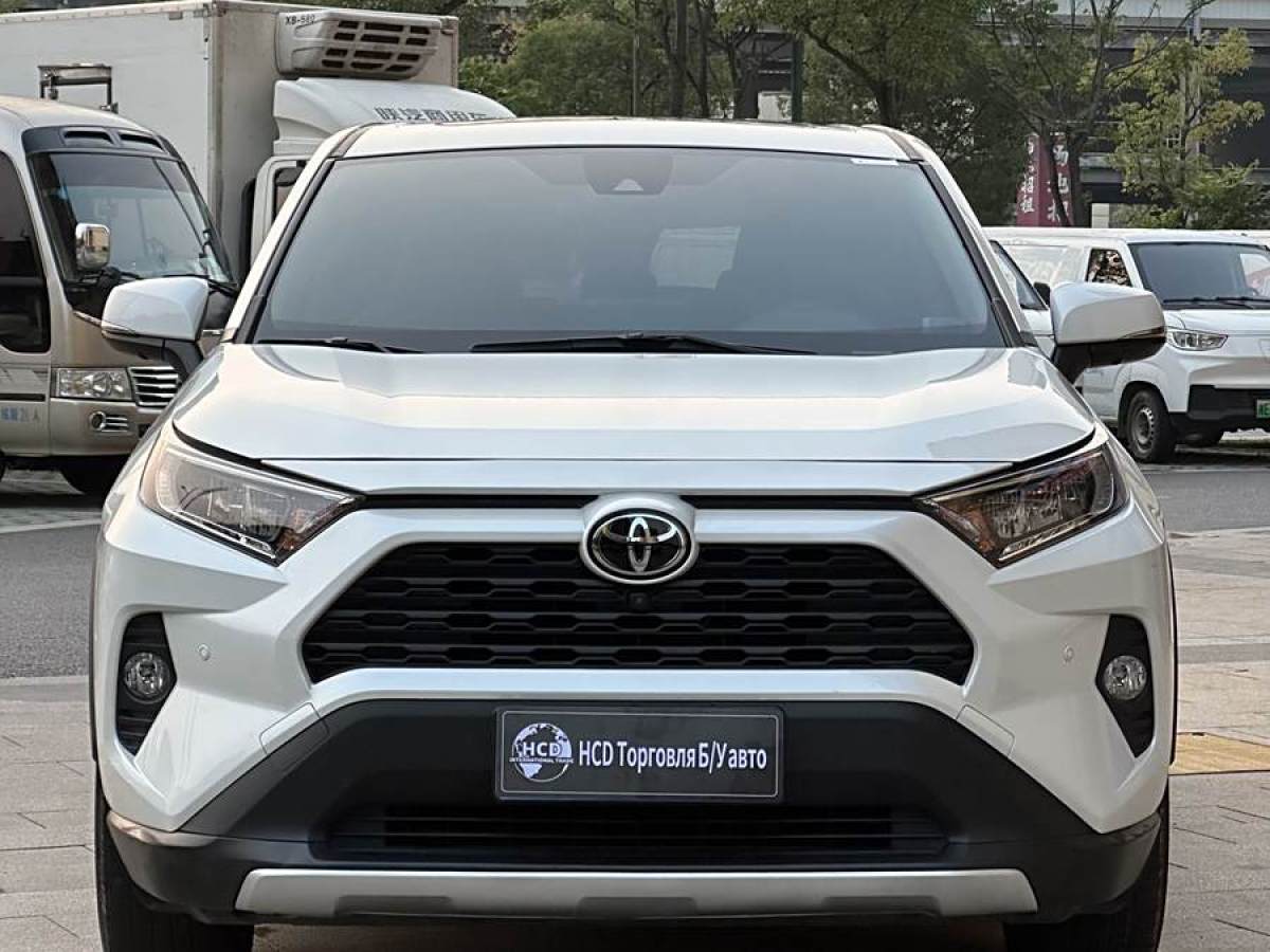 豐田 RAV4榮放  2021款 2.0L CVT四驅(qū)風(fēng)尚版圖片