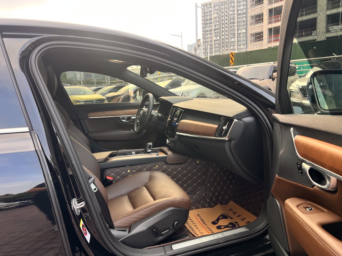 沃爾沃 S90  2024款 B5 智逸豪華版圖片
