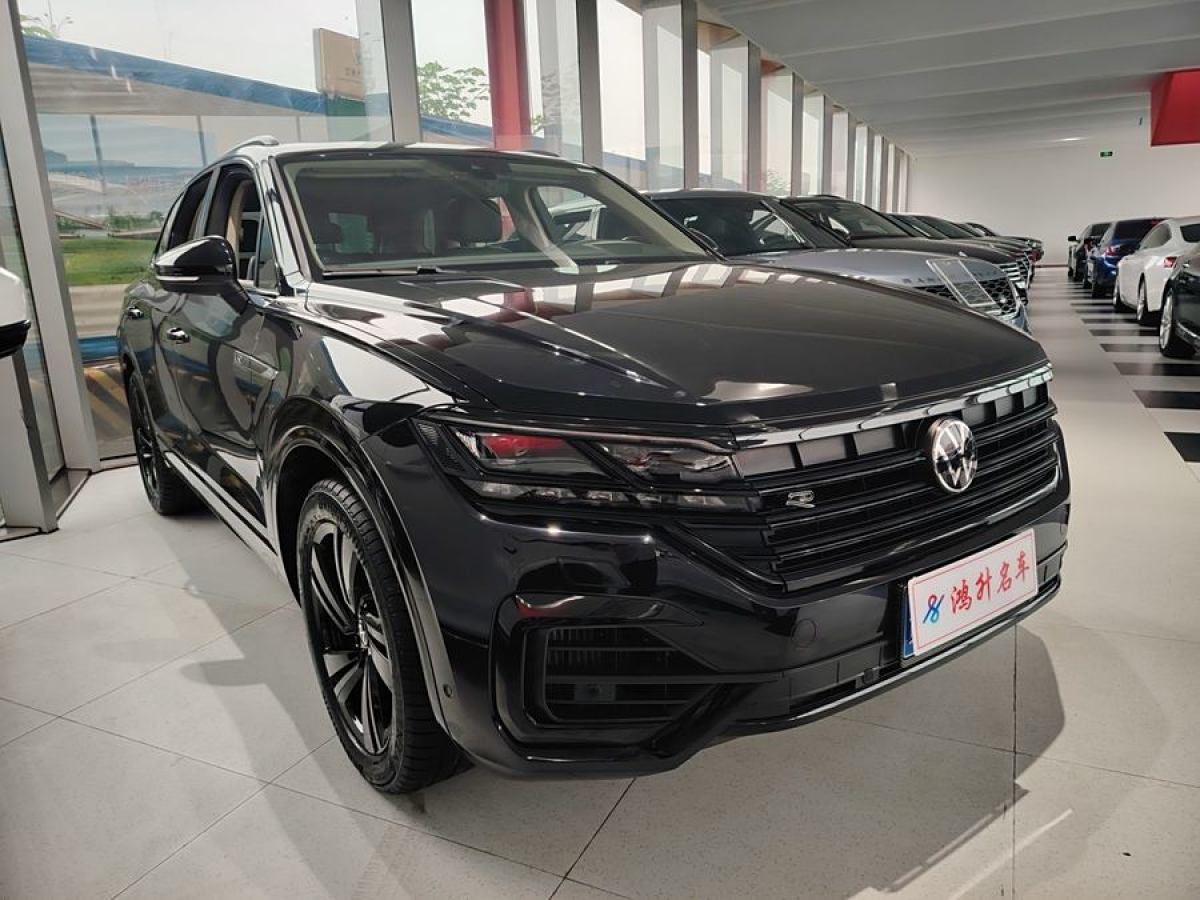 大眾 途銳  2022款 3.0TSI 銳享版 曜黑運動套裝圖片