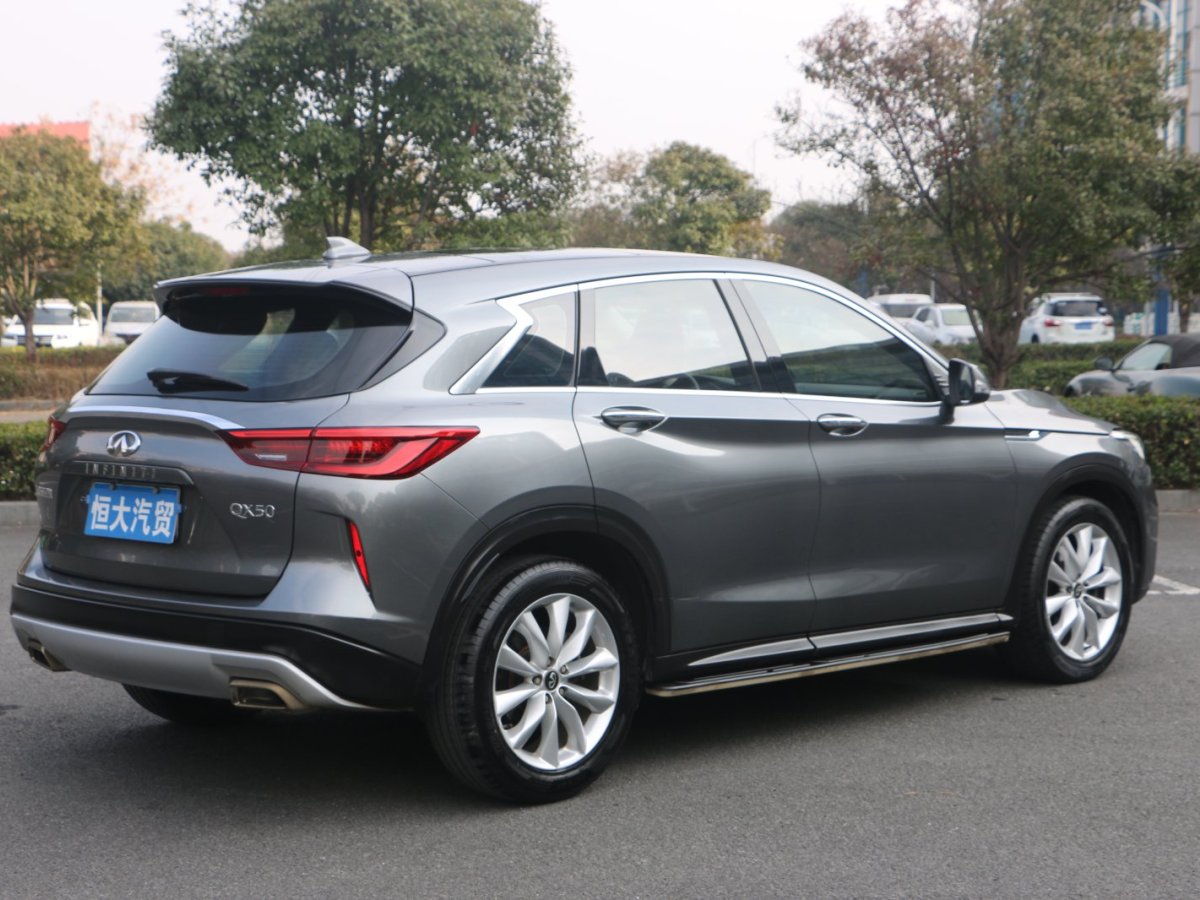 英菲尼迪 QX50  2018款 2.0T 兩驅(qū)菁英版圖片