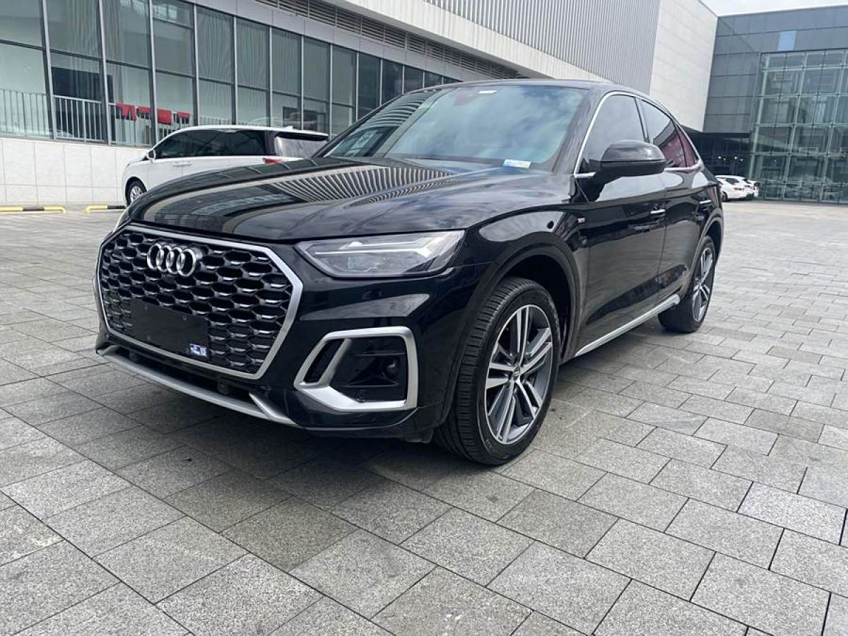 2021年7月奧迪 奧迪Q5L Sportback  2022款 改款 40 TFSI 豪華型