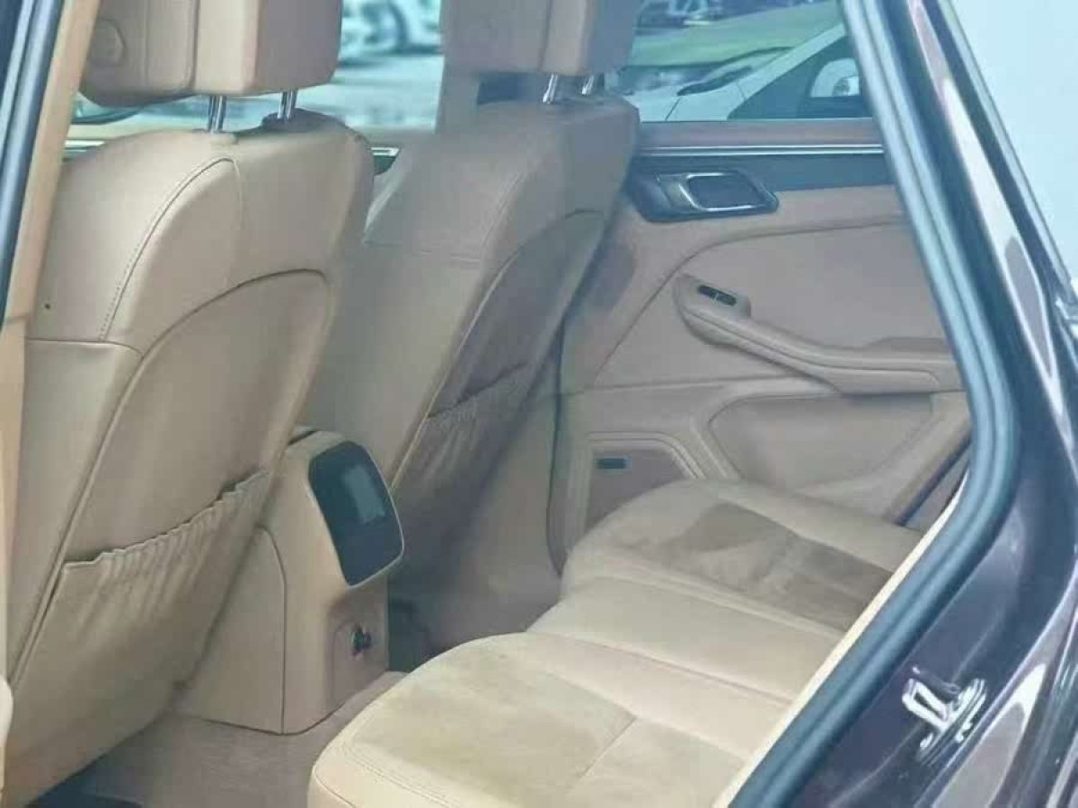 保時(shí)捷 Macan  2014款 Macan 2.0T圖片