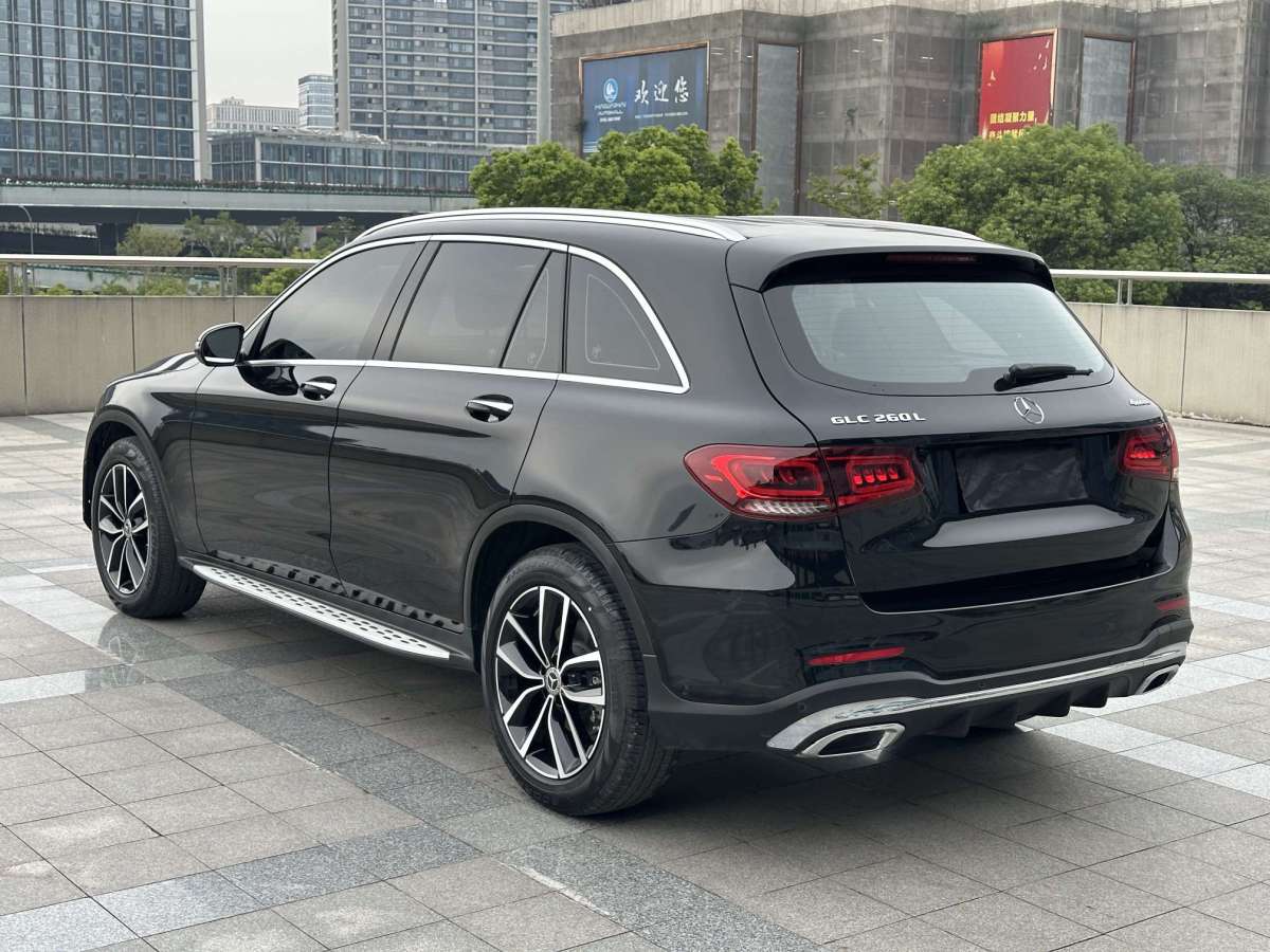 2021年6月奔馳 奔馳GLC  2021款 GLC 260 L 4MATIC 豪華型