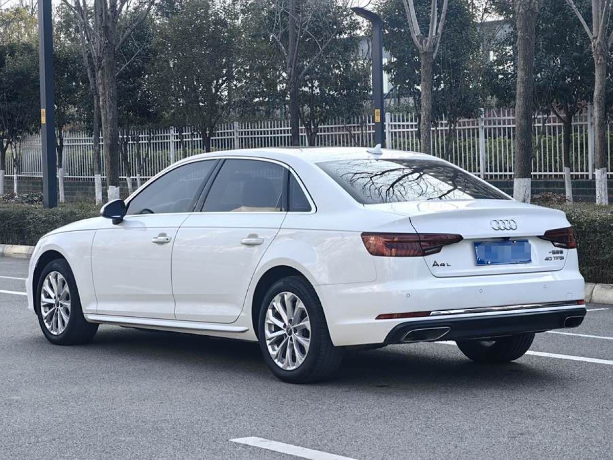 奧迪 奧迪A4L  2019款 40 TFSI 進(jìn)取型 國VI圖片