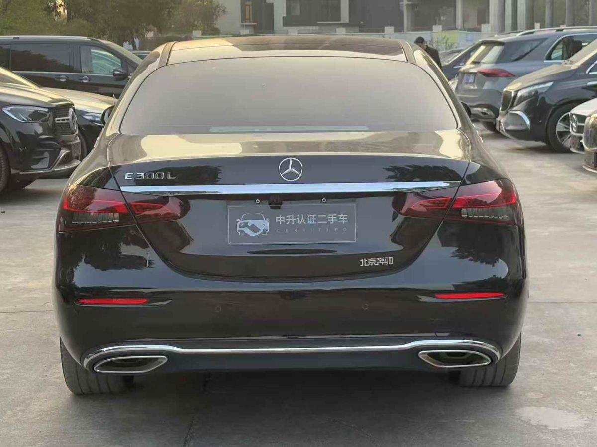 奔馳 奔馳E級(jí)  2022款 E 300 L 豪華型圖片