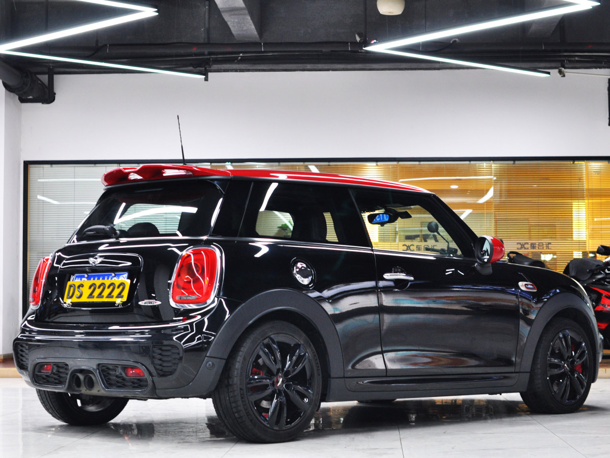 MINI JCW  2016款 2.0T JOHN COOPER WORKS 先锋派图片