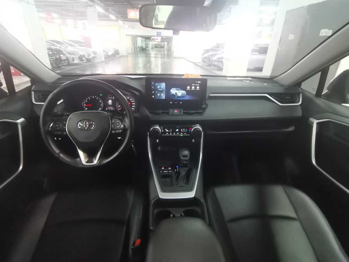 2023年6月豐田 RAV4  2018款 榮放 2.0L CVT兩驅(qū)都市版