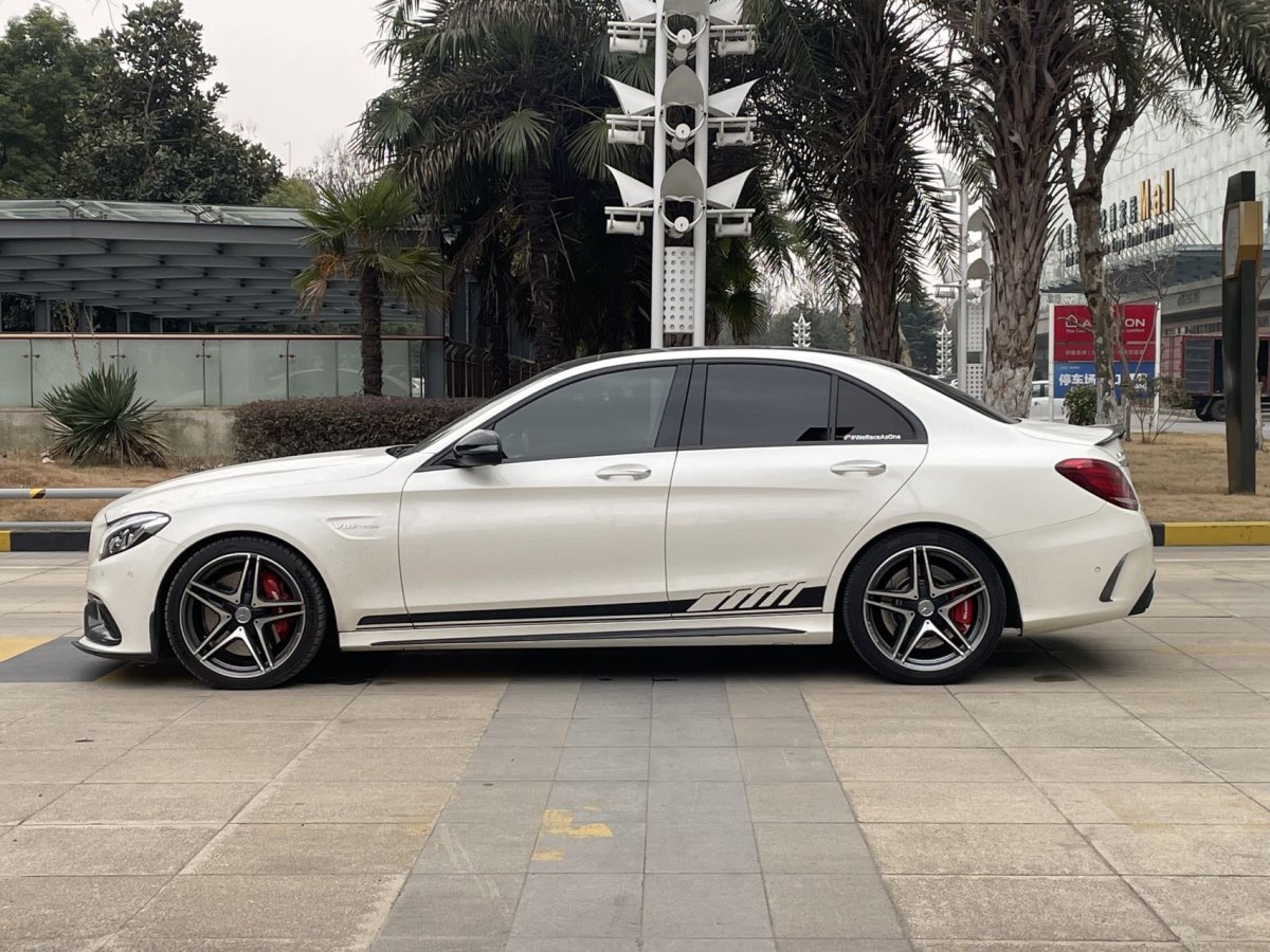 奔馳 奔馳C級(jí)AMG  2017款 AMG C 63圖片