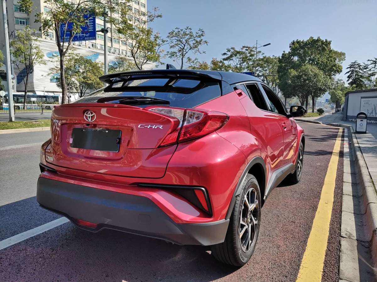 丰田 C-HR  2020款 2.0L 领先版图片