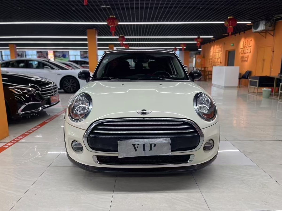 MINI MINI  2018款 1.5T COOPER 色彩紀(jì)念版 五門版圖片